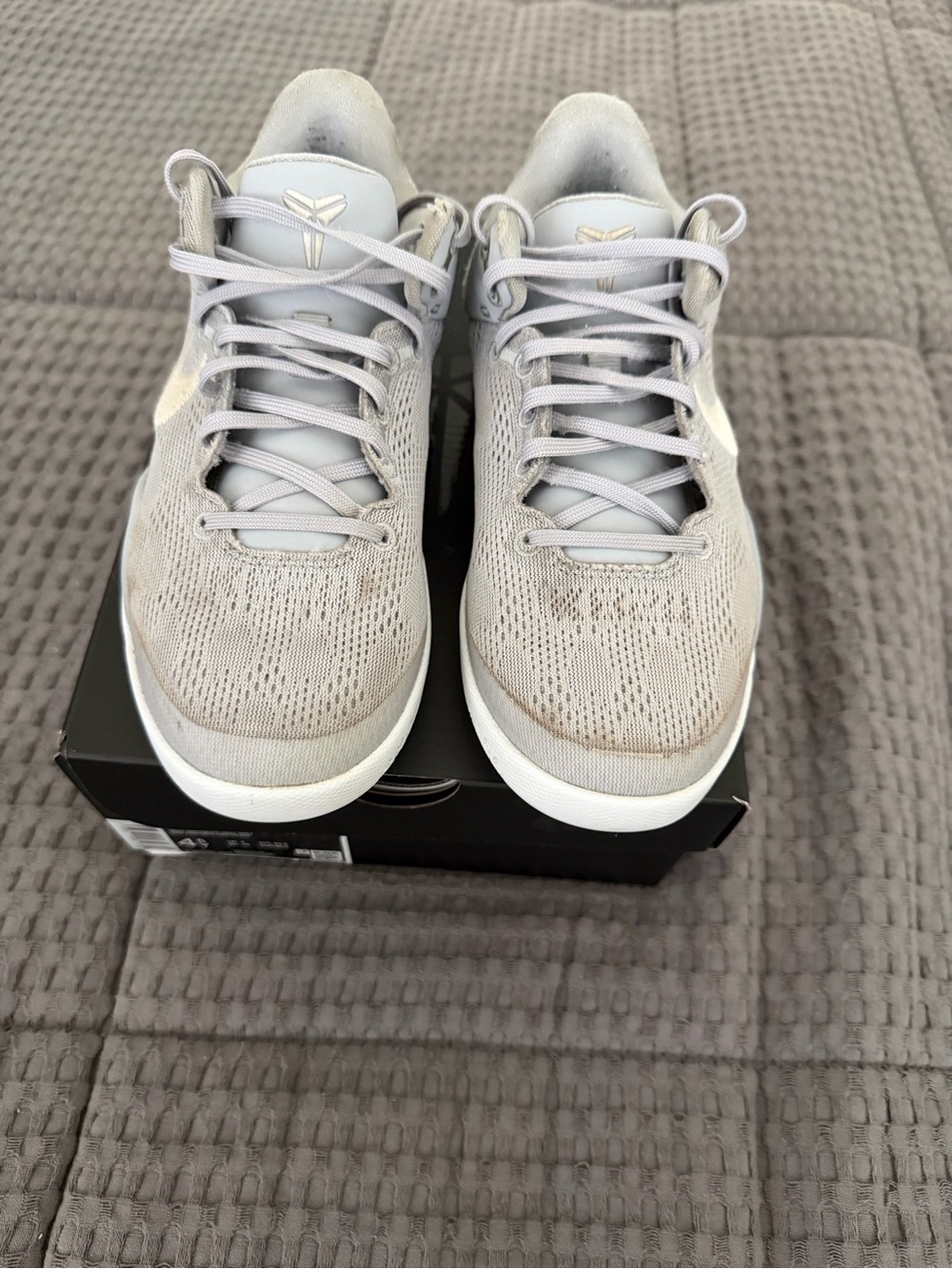 Kobe VIII 8 GS Wolf Grey Kids Size 4.5Y Basketball Shoes